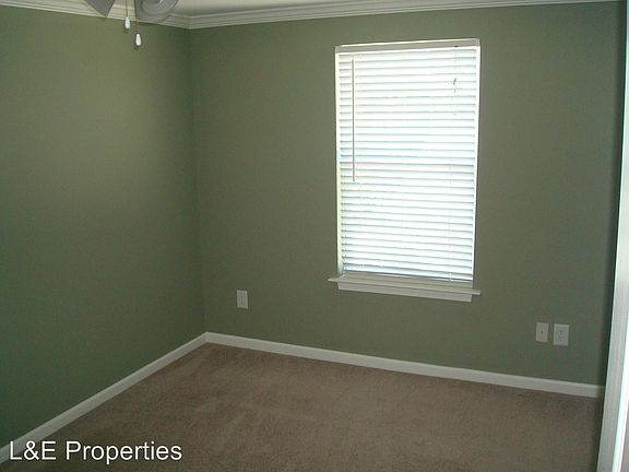 5th image of 49 N Main St
