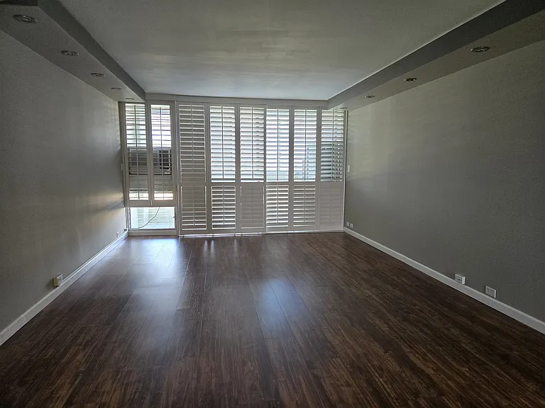1212 Punahou St #1104 — Photo 1