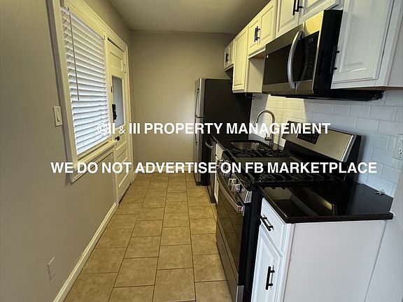 4th image of 4513 Roanoke Pkwy APT 4