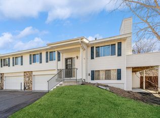 3835 Laurel Ct, Eagan, MN 55122