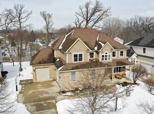 972 Danielson Ct, Gurnee, IL