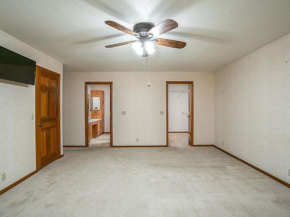 4th image of 2051 Heatherlynn Dr APT D-1