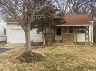 1407 E Pacific St, Springfield, MO 65803