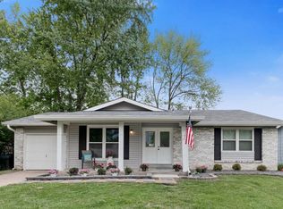 24 Four Winds Dr, Saint Peters, MO 63376