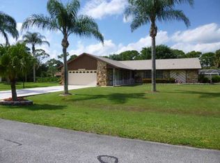 5520 SE Meadow Springs Blvd, Stuart, FL 34997