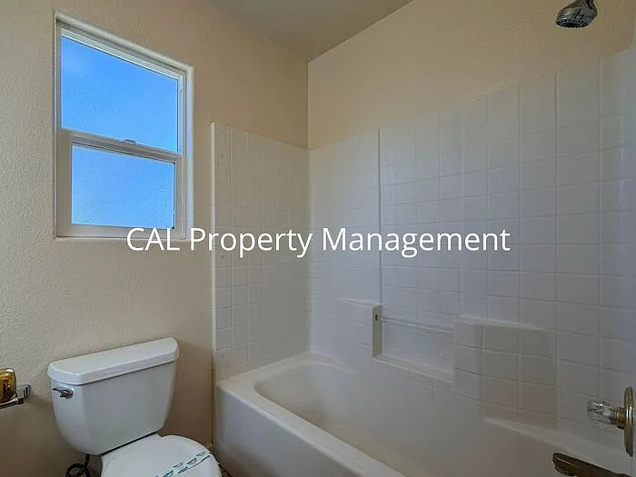 1159 Cobblestone St — Photo 24