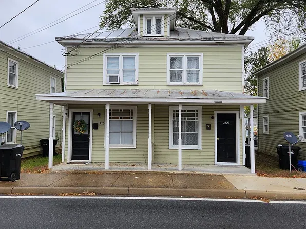 322 Woodstock Ln, Winchester, VA 22601