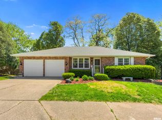 7214 N Whippoorwill Ln, Peoria, IL 61614