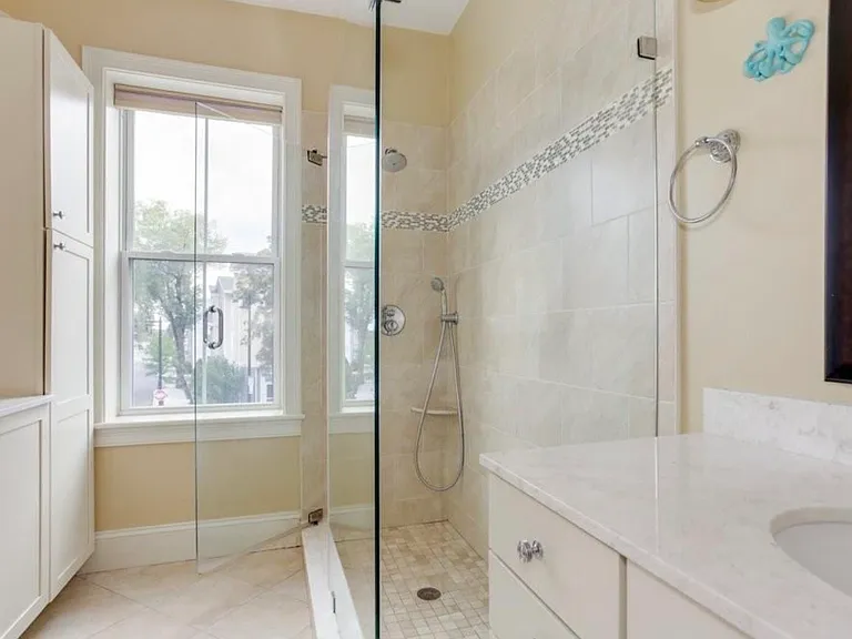283 Dorchester St #2 — Photo 9