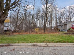 3860 Knotwood Dr, Holt, MI