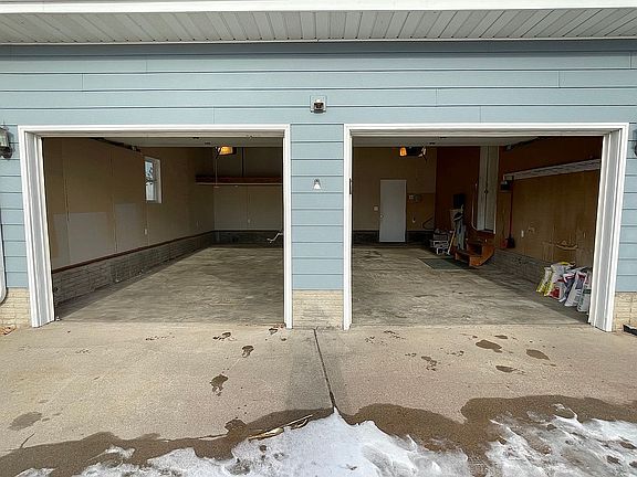 Nice Large 2 Car Garage