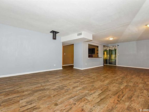 5th image of 2813 NW 21st Ter