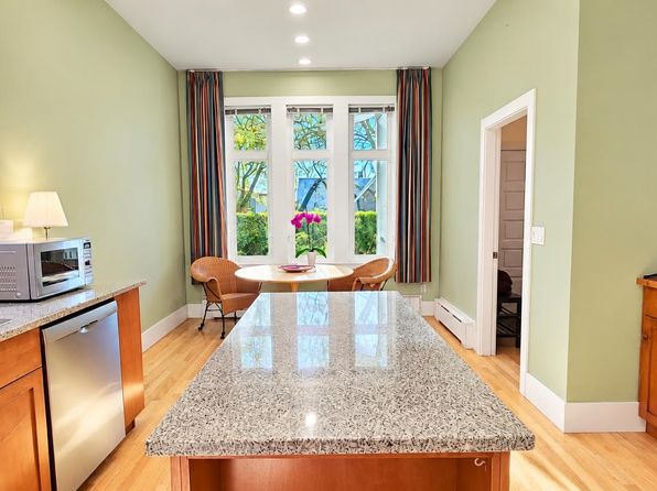 4 bedroom rental in Vancouver — photo 8
