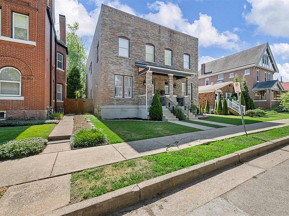 3rd image of 1930 Virginia Ave
