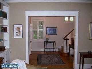 2nd image of 2408 Delaware Ave