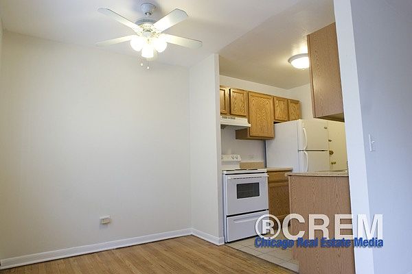1st image of 1441 W Howard St APT 403