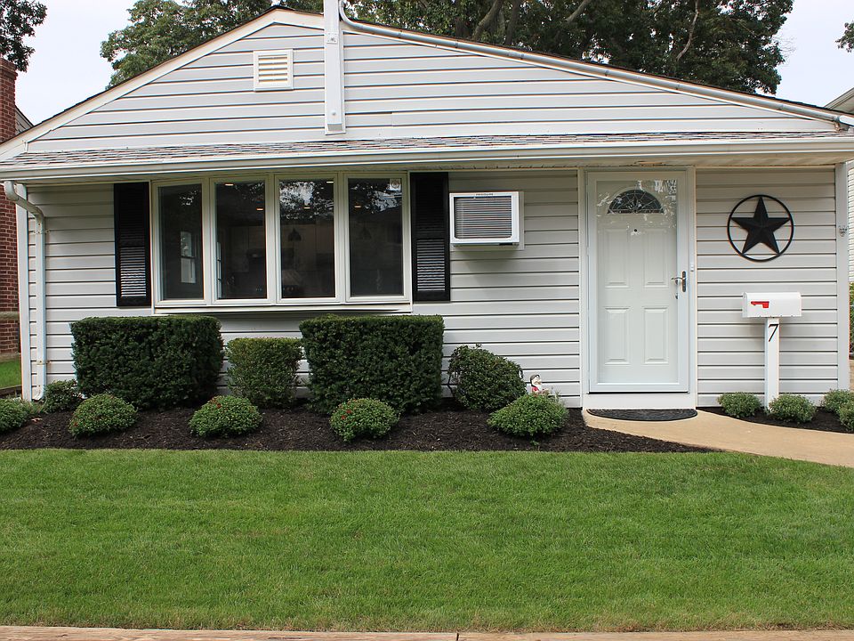 Open House Sun 9/30 1-3