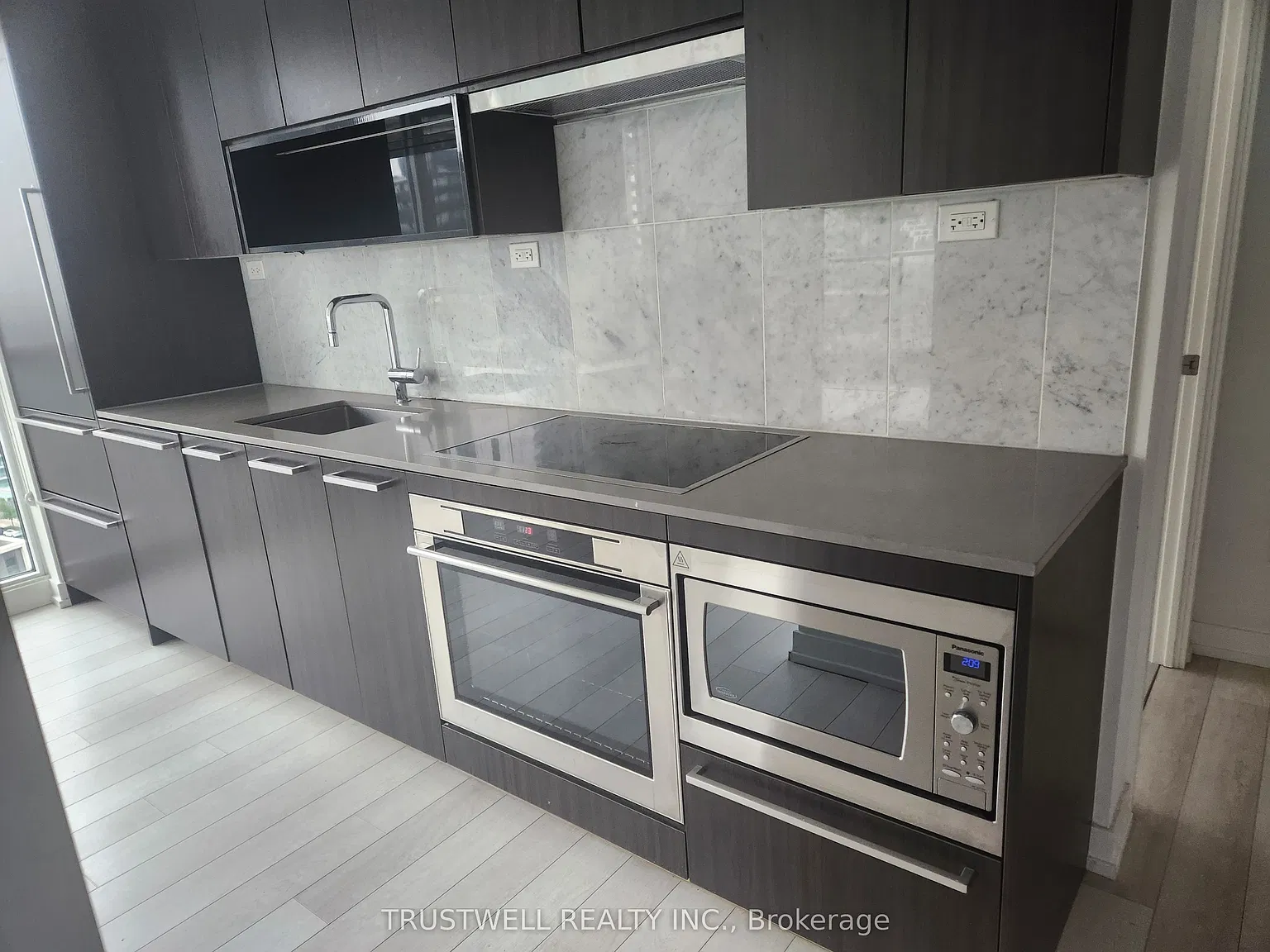 115 McMahon Dr — Photo 3
