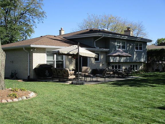 3rd image of 12940 Westgate Dr