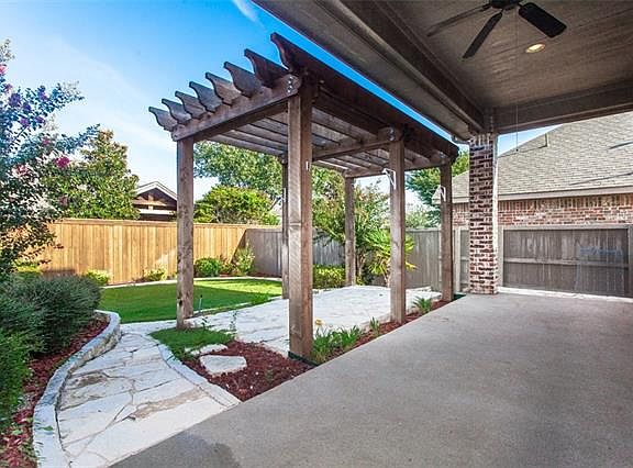 3rd image of 2204 Altair Ln
