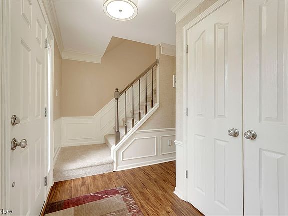 5th image of 10287 Laura Ln