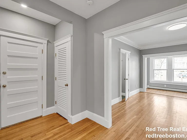 142 Sutherland Rd #U1 — Photo 8