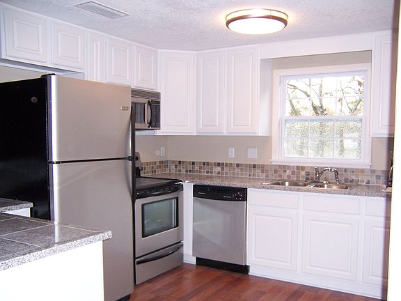 GRANITE TILE & SS APPL'S
