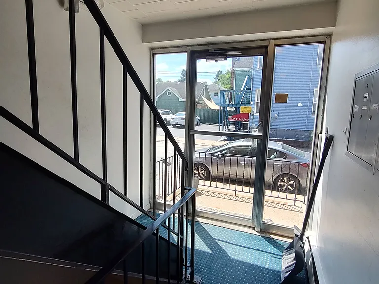 741 Washington Ave #1 — Photo 24