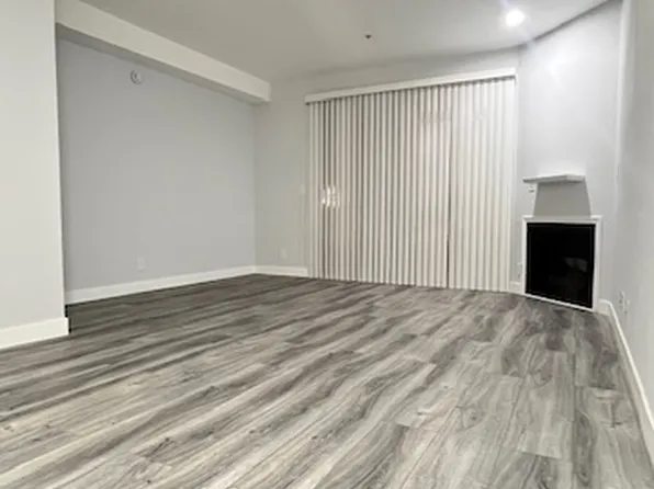 Roscoe Townhomes