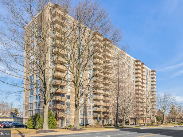 2401 Pennsylvania Ave APT 611, Wilmington, DE 19806