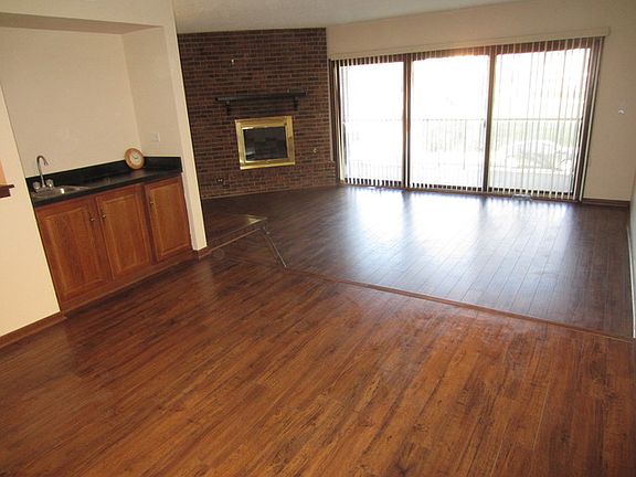 2nd image of 4 Cinnamon Creek Dr APT 2N