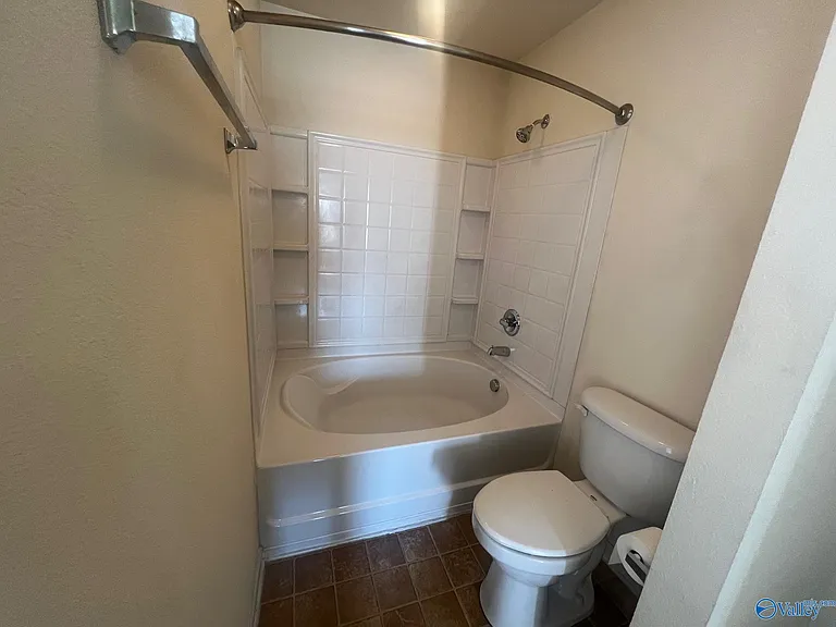 202 Harold Murphy Dr — Photo 10