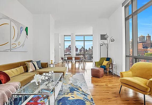 3rd image of 300 E 79th St Penthouse B