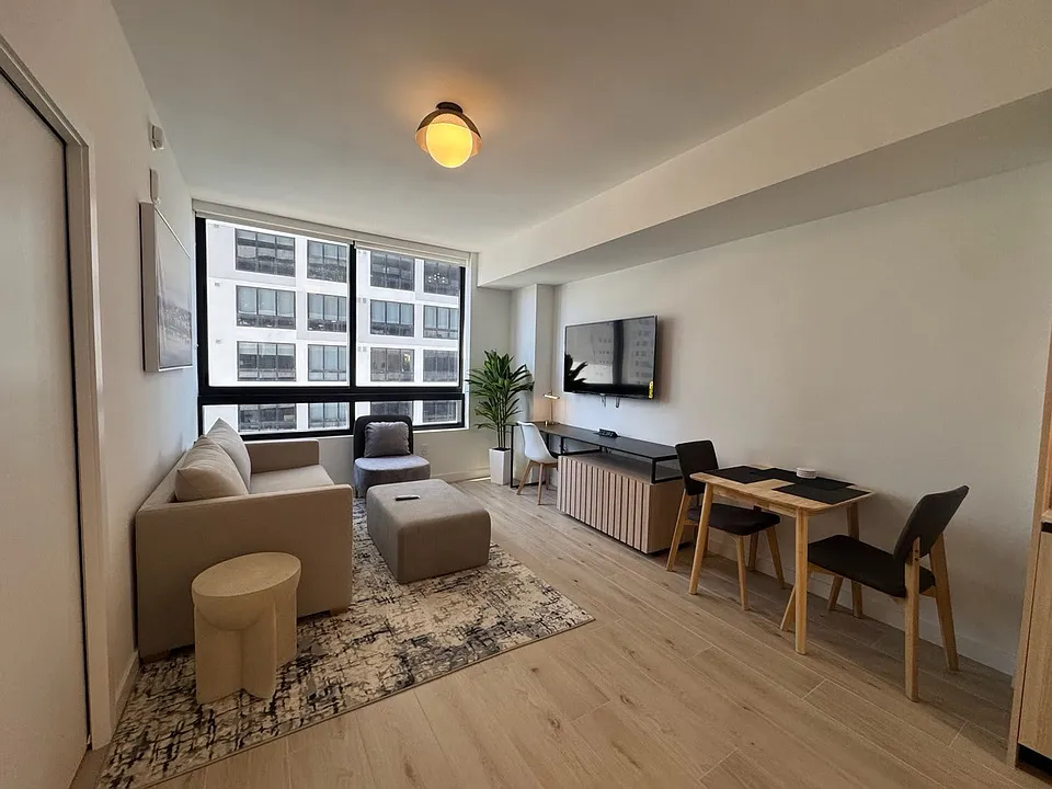 225 N Miami Ave #16-ID1382976P