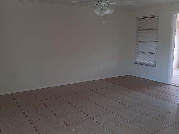 3rd image of 197 Boundary Blvd APT A