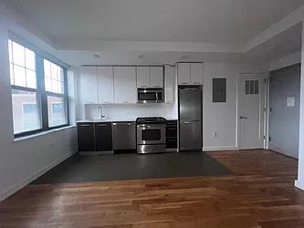 123 Parkside Avenue, #7F