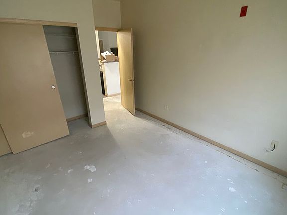 4th image of 1210 W North Ave #Penthouse V-205