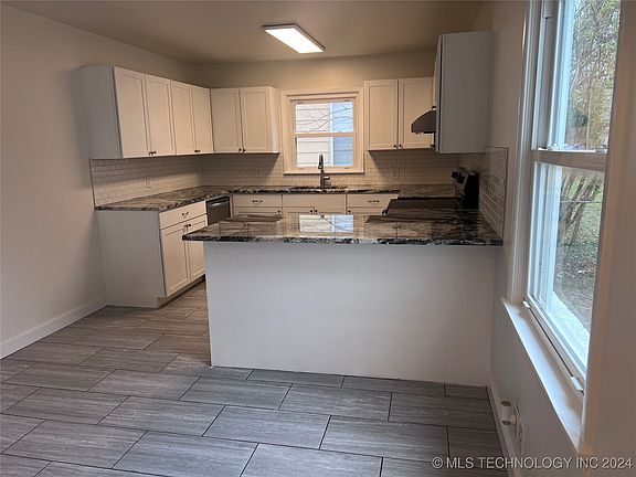 2nd image of 4613 E 21st Pl
