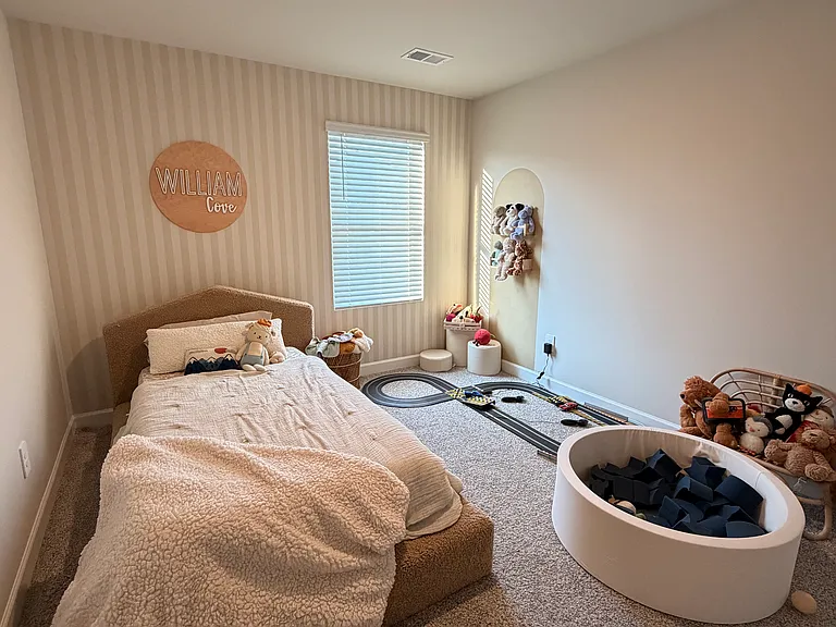 147 Lavinia Cir — Photo 14