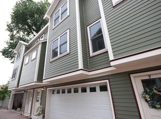 46 Craigie St #B, Somerville, MA 02143