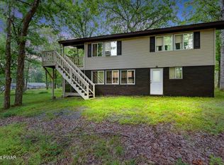 201 Lincoln Dr, Lords Valley, PA