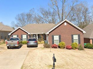 122 Fairway Dr, Millbrook, AL 36054