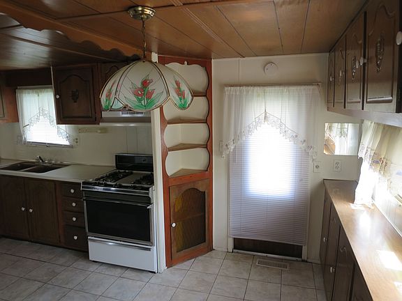 4th image of 1405 Farrell Ave Trlr 132