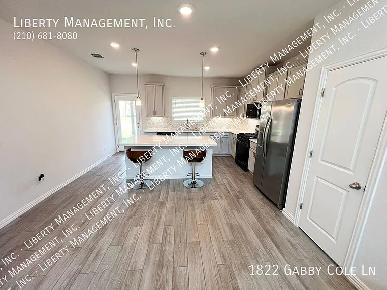1822 Gabby Cole Ln — Photo 15