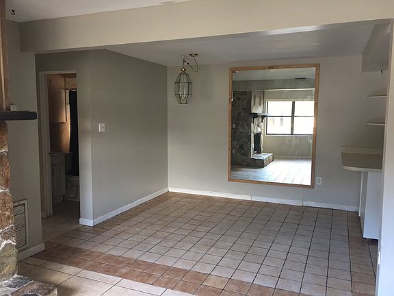 3rd image of 5032 Cassatt Ave