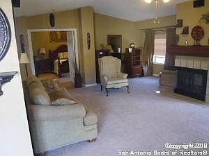 5th image of 519 Saddlebrook Dr