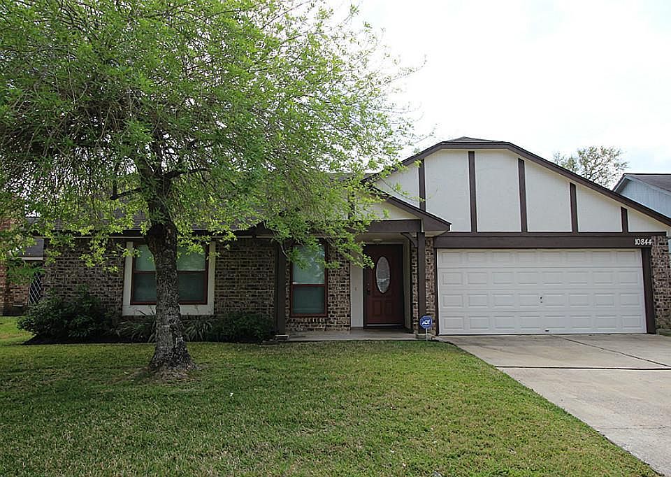 1st image of 10844 W Mulberry Dr