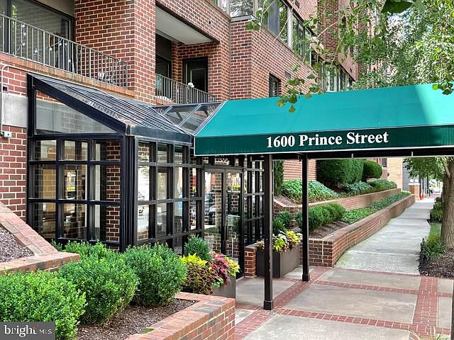1st image of 1600 Prince St APT 210