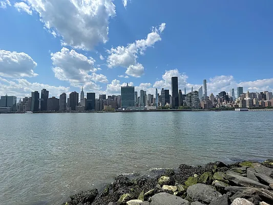 Rented by Corcoran | media 23