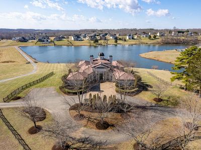 1240 W Crossing Dr, Forest, VA, 24551